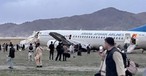 Die Boeing 737 von Ariana Afghan Airlines nach dem sie zum Stoppen kam: Keine Verletzten.