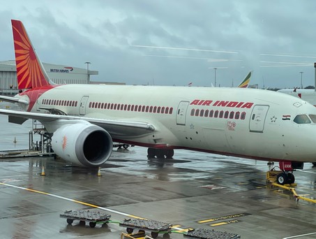 Boeing 787 von Air India noch in der alten Lackierung. Der Flug ab Zürich fiel aus.