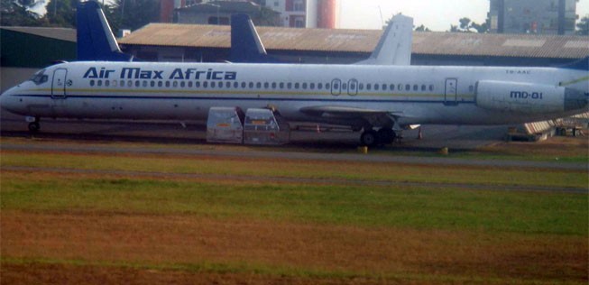 MD-81 von Air Max Africa am Libreville Airport.