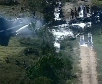 MD-87 geht nach Crash beim Start in Flammen auf