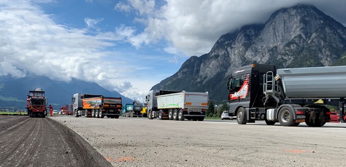 ... stellt vier Wochen lang den Betrieb ein, damit die einzige Piste saniert werden kann.