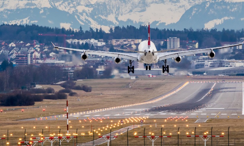 Swiss' Airbus A340-300 mit der Kennung HB-JMB: Jetzt mit Premium Economy.