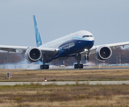 Landung in Frankfurt: Die erste Boeing 777X kam am 18. November am frühen Nachmittag an.