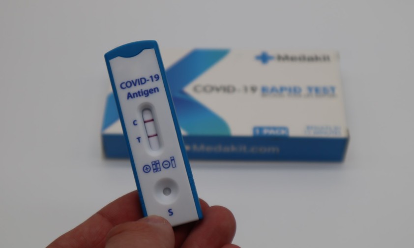 Positiver Covid-19-Test: So darf man nicht an Bord.