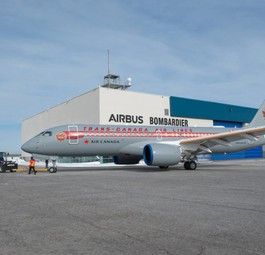 Neuester Airbus A220: Air Canada stellt die neue Sonderlackierung vor.