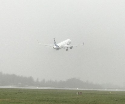 Airbus A321 LR beim Start: Kleine Flieger kommen inzwischen sehr weit.