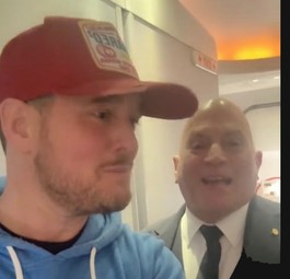 Wiedersehen nach zweieinhalb Jahren: Michael Bublé und Tom Rees.