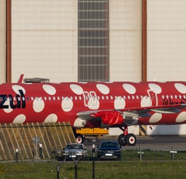 Der Mini-Mouse-Flieger für Azul: Noch fehlen die Triebwerke.