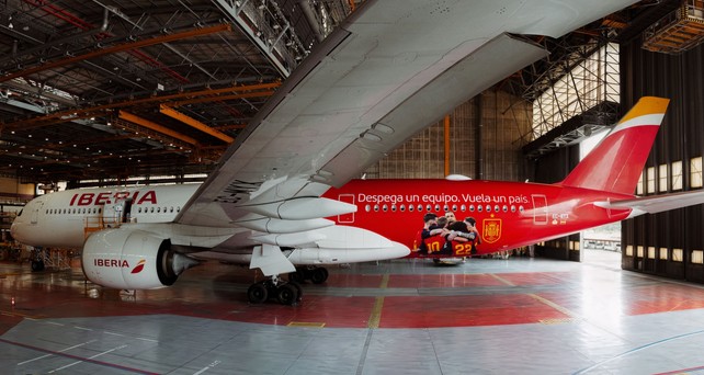 Iberia Weltmeisterschaft-Lackierung: Die Airline schickte den Airbus A330 nach Argentinien. 