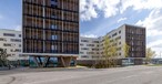 Leonardo Smart Hotel Vienna Airport: Viel Holz vor der Hütte.