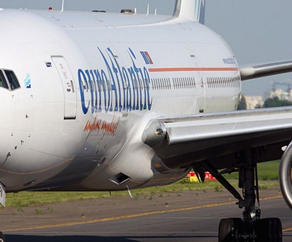 Boeing 777 von Euro Atlantic Airways: Flog auch für LAM.