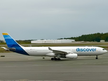 Der Airbus A330-300 von Discover. Ein Exemplar ohne Wifi.