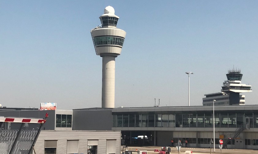 Flughafen Amsterdam: Die Landwirtschaft hat es auf ihn abgesehen.