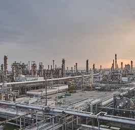 Raffinerie von OMV in Schwechat: Der Betrieb ruht nach einem Zwischenfall.