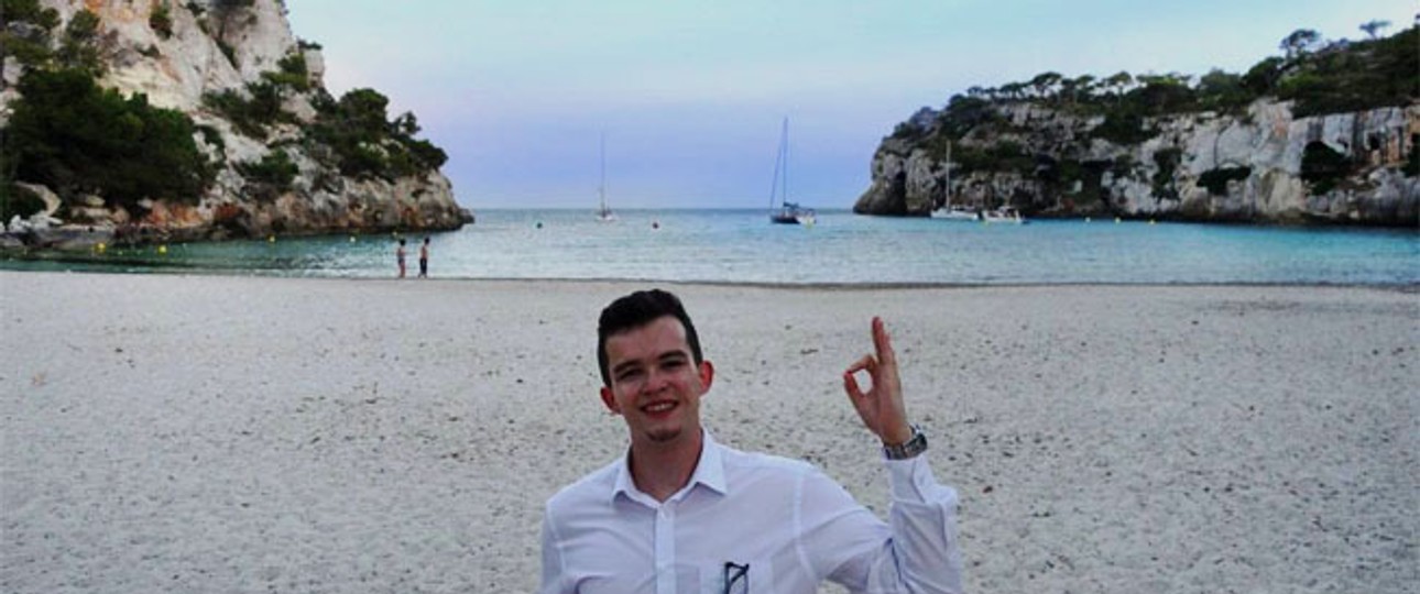 Joe Furness in Menorca: Eine Reise mit Extra.