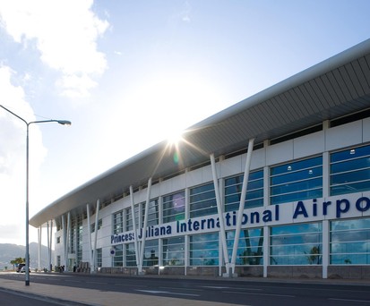 Princess Juliana International Airport: Der Sturm hat viel verwüstet.