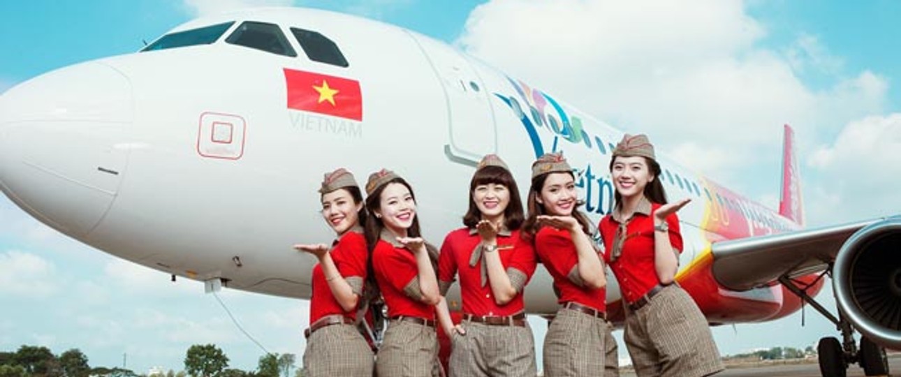 Flugbegleiterinnen von Vietjet: Sie sind nur zu speziellen Anlässen leicht bekleidet.