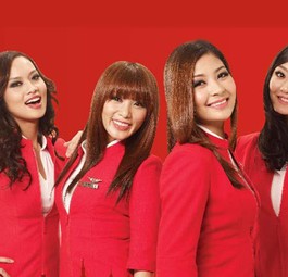 Flugbegleiterinnen von Air Asia: Niemand twittert so fleissig.