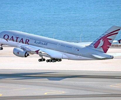 Airbus A380 von Qatar Airways: Die Fluglinie will ihr Netz über Beteiligungen stärken.