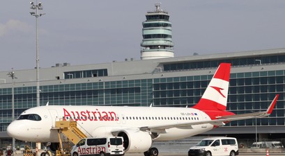 OE-LZN: Steht noch in London.
