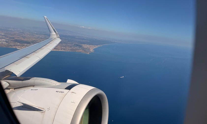 Blick aus dem Airbus A321 LR von ITA Airways: Einmaliges Angebot.