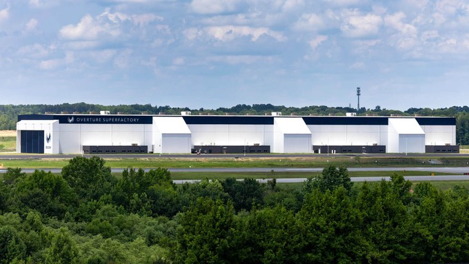 Booms erste fertige «Overture Superfactory»: Auch am Piedmont Triad Airport.