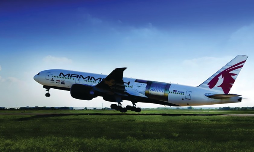 qatar airways cargo launch customer mammoth freighters boeing 777 200 lrmf