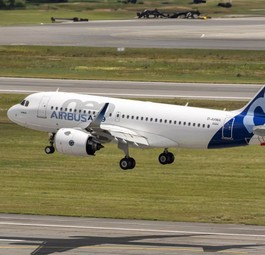 Airbus A319 Neo landet: Airbus bietet hat das Flugzeug aus der Verkaufspalette gestrichen.