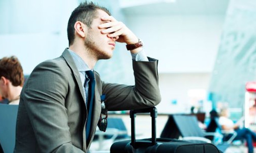 <strong>1. Werden Sie Frühaufsteher:</strong> Buchen Sie, wenn Ihnen schnell schlecht wird oder Sie Flugangst haben, einen Morgenflug<strong>. </strong>Turbulenzen ereignen sich öfter am Nachmittag.
