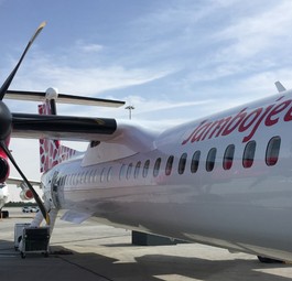 Eine Dash 8-400 der kenianischen Jambojet: Afrika und Asien wichtig für den Flieger.