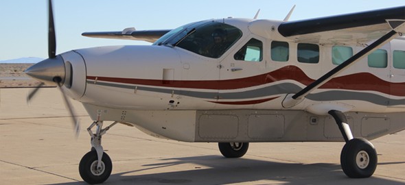 Das Bugrad wird mit einer Verblendung umschlossen.