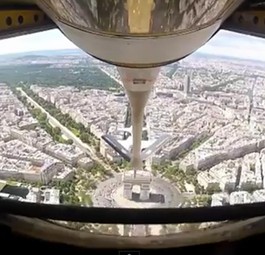 Blick aus einer Rafale auf Paris: Atemberaubende Bilder.