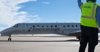 Embraer E145 von Envoy Air: Unter dem Namen American Eagle führen Regionalfluglinien Zubringerflüge für American Airlines durch. Viele Jets bleiben aktuell aber am Boden.