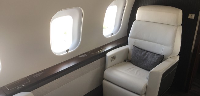 Im Businessjet reist es sich bequem. Hier ein Kabinenkonzept von Bombardier für die Global 6000.