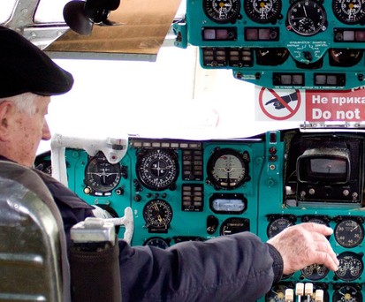 Antonov-Museum in Kyiv schützt seine Flieger vor Kriegsschäden