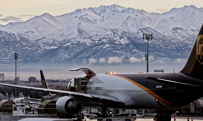 Frachter von UPS in Anchorage: Der Frachtriese plant einen großen Ausbau des Drehkreuzes.