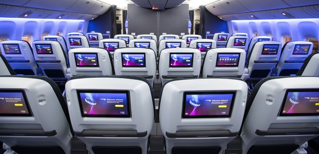 Achterreihe in der Premium Economy Class: Hier gibt es nun 12-Zoll-Bildschirme.