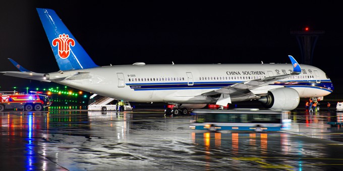 Die Fluglinie bedient Guangzhou - Zhengzhou - Luxemburg ein Mal pro Woche.