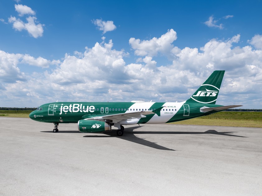 N746JB: Der Airbus A320 von Jetblue ehrt die  New York Jets.