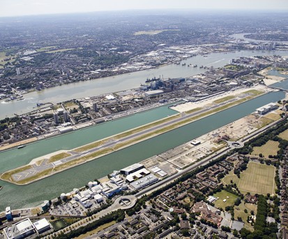 Der Flughafen London City von oben: Kürzel sind jedem Airport zugeordnet.