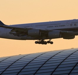 China Southerns A380 mit Kennzeichen B-6138: Sydney, Vancouver, Amsterdam.