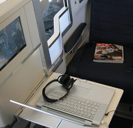 Ladestationen für Laptops gehören in den meisten Business-Class-Kabinen zur Grundausstattung.
