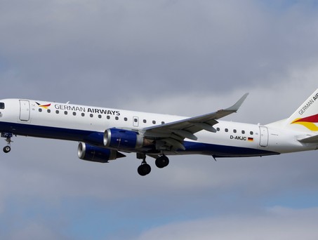 Embraer E190 von German Airways: Fliegt künftig für Condor Städtestrecken.