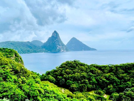 St Lucia Blick von Anse Chastenet auf Grand und Petit Piton