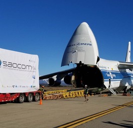 Antonov An-124 von Volga-Dnepr: Die russische Fluglinie groundete den Typ nach Triebwerksexplosion.