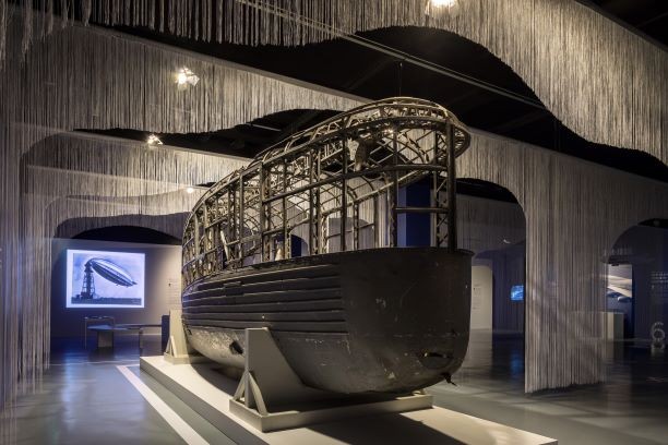 Ausstellungsansicht Vernetzung der Welt, Gondel L30