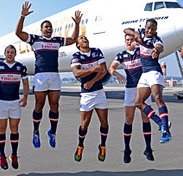 Spieler der US-Rugbymannschaft - mit Emirates als Sponsor: Bei Golfairlines gibts keinen Jubel für Trumps Maßnahmen.