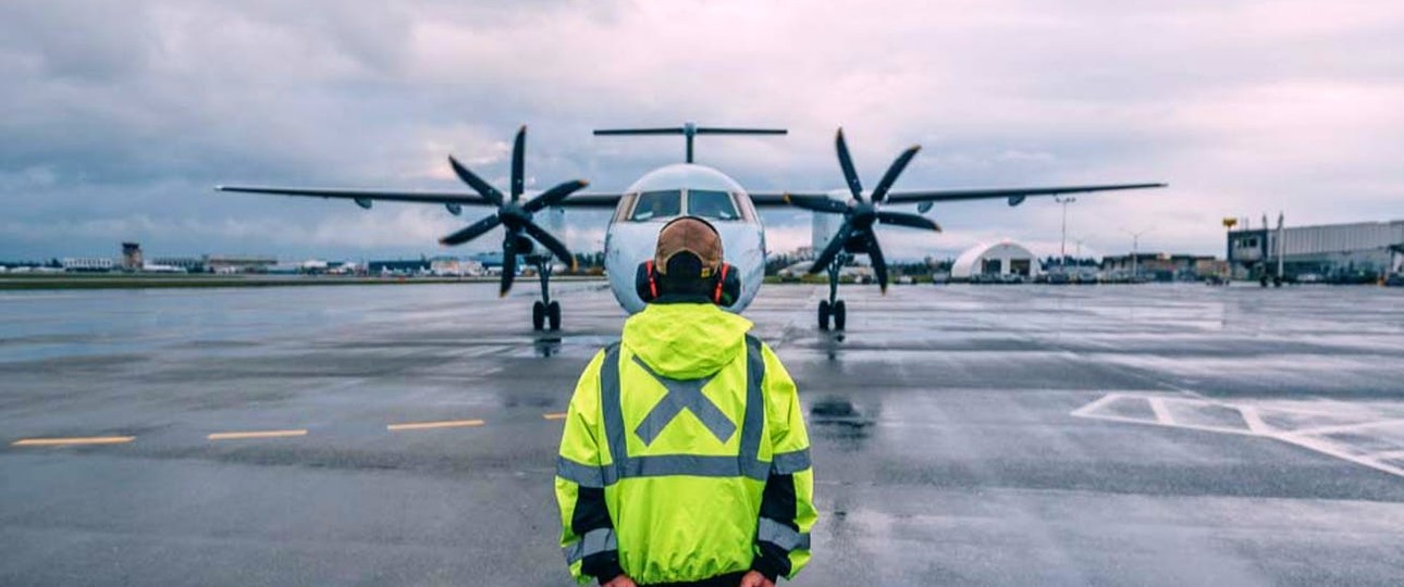 Aircraft of Air Canada's subsidiary Jazz: 30 regional routes will be discontinued.
