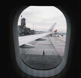 Jets von Lufthansa und Swiss: In den günstigsten Tarifen wird die Umbuchung teurer.