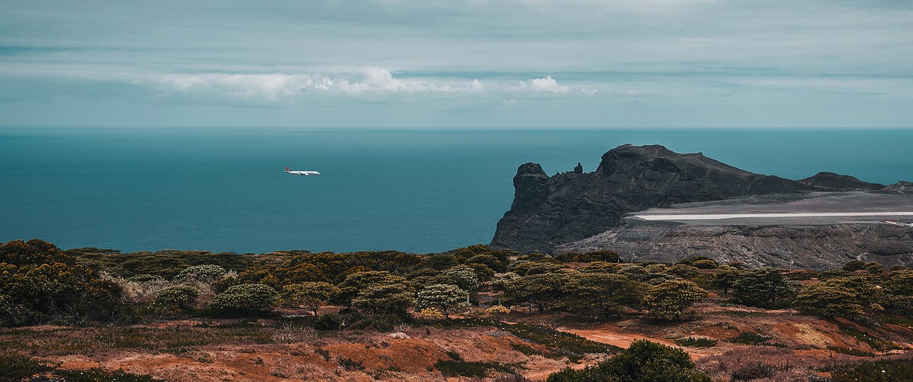 Flughafen in Jamestown auf St. Helena: Wenn im November die Hauptreisesaison zur Südatlantik-Insel startet, gibt es auch wieder Flüge nach Kapstadt.